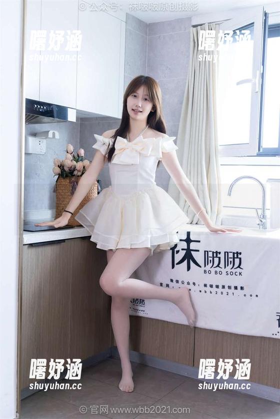 BoBoSocks袜啵啵-小沫 BoBoSocks袜啵啵 - 掀开小沫裸足写真花絮:原图里的微妙臆想…