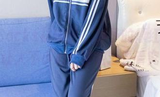 BoBoSocks袜啵啵 – 稚予的厚红丝，高清版让人不小心想要走近看看究竟。