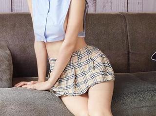 MiiTao蜜桃社 – 帮我查一下，韵莉娜VANILLA的网袜写真算不算新突破？随便说说。