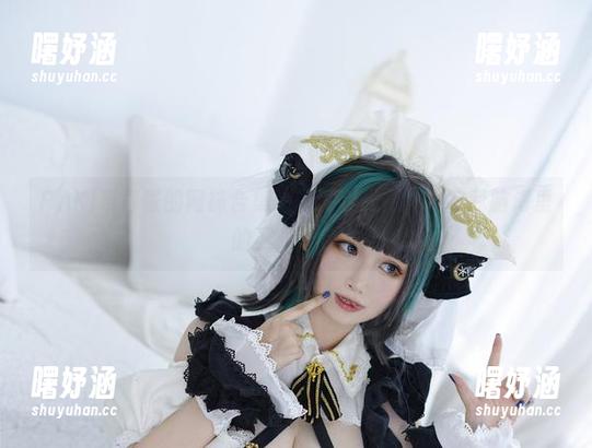 PAKI草莓酱的网袜合集——没有光影，只有我脑海里的五光十色。