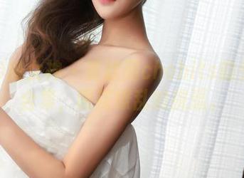 TGOD推女神 – 黄歆苑chobits的兔女郎合集，眼花缭乱的挑逗。