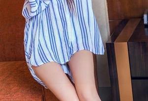 TouTiao头条女神 – 穿上白衬衫，申美嫣说我今天就是走路的美图！背景随意，风格万千