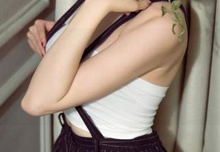 UGirls尤果网 – 南湘baby的护士图包，下载后可能会让你想起去年夏天的那个夜晚。