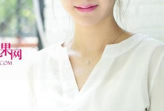 UGirls尤果网 – 解锁袜子新姿势：郝晴Grace的精选作品记录