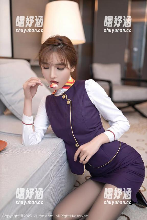 Xiuren秀人网 - 护士Emily尹菲图包：我敢打赌，你不会想走开的！