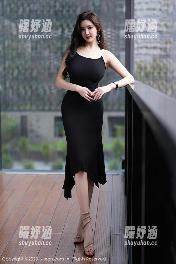 Xiuren秀人网-娜娜子yy Xiuren秀人网 - 是否扎心?娜娜子yy的私房丝袜图片分享