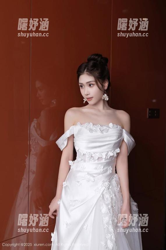 Xiuren秀人网-文静儿 Xiuren秀人网 - 文静儿的和服有多美,这作品里的资源也同样让人着迷。
