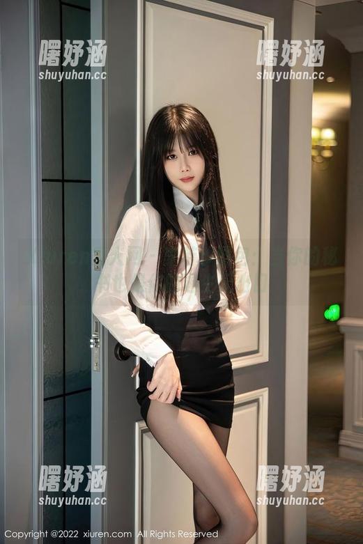 Xiuren秀人网 - 李若汐图包：当你的秘书也是你的逃生无出口