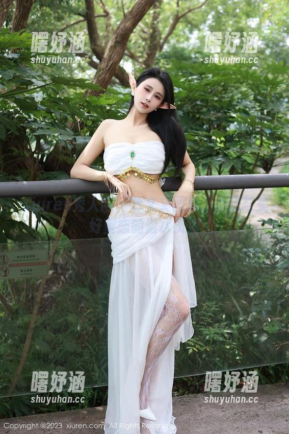 Xiuren秀人网 - 林文文图集：美腿与美好蜜恋的潜水员篇