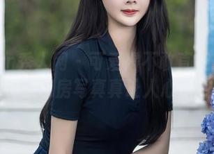 Xiuren秀人网 – 可爱得不敢直视？赵万灵的私房写真真让人心痒。