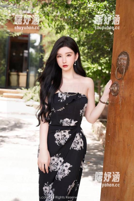 Xiuren秀人网-黄可Christine Xiuren秀人网 - 黄可Christine的浴缸:超级实用的私拍资源指南,洗个澡也要拼态度!
