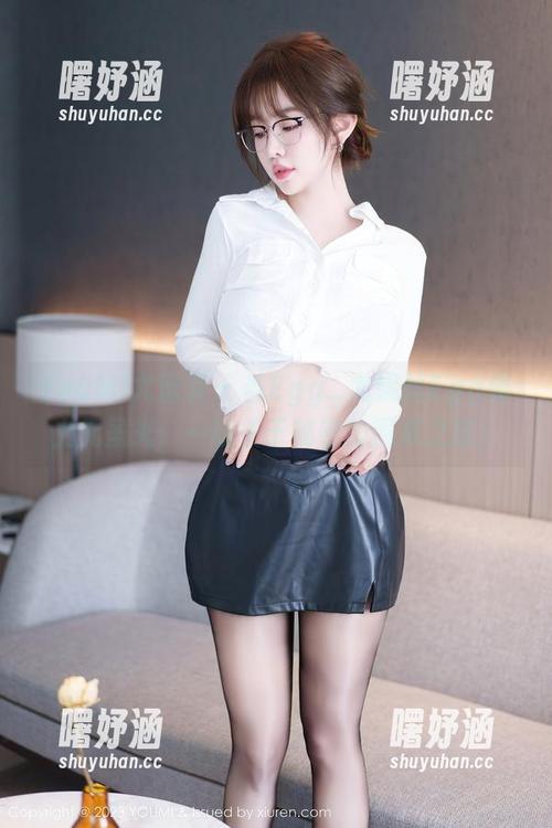 YouMi尤蜜荟-Egg_尤妮丝Egg YouMi尤蜜荟 - 当Egg_尤妮丝Egg碰上无圣光:一场关于秘密的图集之旅!