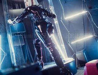 美图分享：izumi泉桃子的制服，从此让我无法专心