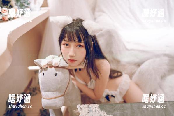 不呆猫的体操服大图集：她在蹦的时候我在想啥？