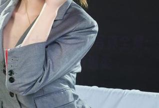 丽柜 – 脑洞大开的凉儿写真全集：莲脂的那一抹温柔