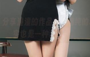 丽柜 – 分享潼潼的作品集，清纯的样子其实也是一种套路吧。