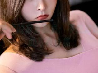 丽柜 – 芒果的寂寞职员：不想被加班打扰的写真合集