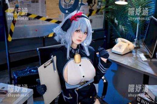 水手服下的九柒喵，新一轮写真更新，比海风还清新！