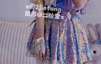 猫儿黑丝，这个原图和图片组合，二阶堂宅绘子真会挑时间