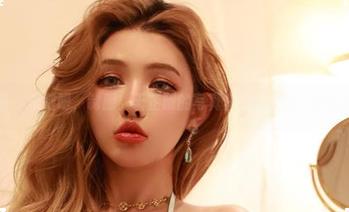 微密圈 – 接招吧，制服！于芷晴的写真套图，让我们聊聊别的事