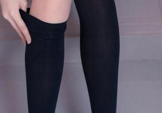 兔玩映画合集：水手服少女，一不小心又成了班里的焦点。