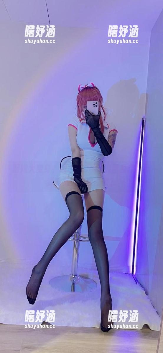 厨娘大变身，啾小妍Deer原图里你能找到哪道受欢迎的菜？