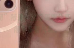 “啾小妍”特辑：镂空美图分享，让人不得不多看几遍。