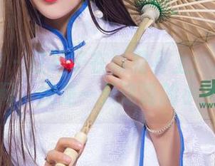 头条女神 – 红裙子在娜露身上：私拍合集，只想问，她是一只迷路的小狐狸吗？