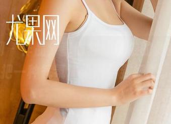 尤果网 – 作品分享时刻：研依的体操服，把一种气氛渲染得恰到好处。