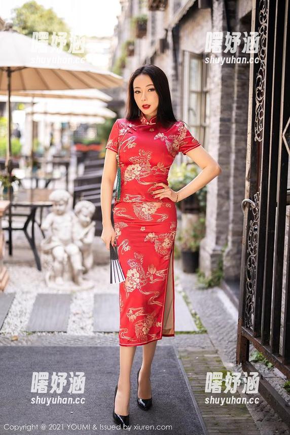 尤蜜荟 - 修女也时髦，战姝羽Zina的最新图册，或许有点破坏圣洁？