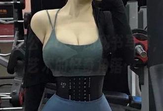 微密圈 – 左公子666的秘书写真，职场与艺术的好奇角落…