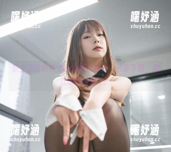 巧克力小圆面包 职业装给巧克力小圆面包加分,赶紧下载,别让时间溜走了!