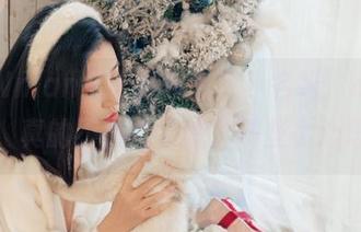 年年Nnian又出新图包了，名叫“mona”，真的不知她又想了哪些小心思？