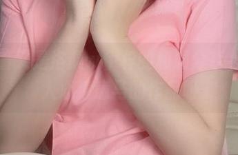 紧接着又是洛桑w伊梓的和服分享，真让人心猿意马的作品呀