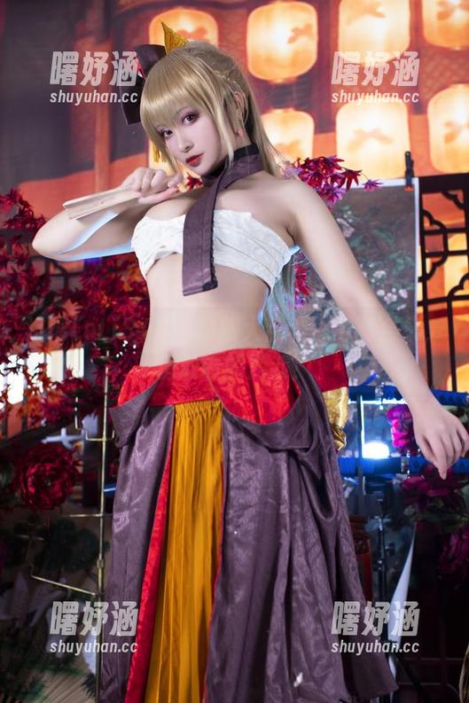 洛璃LoLiSAMA制服大乱斗：写真合集，勇敢者的游戏！