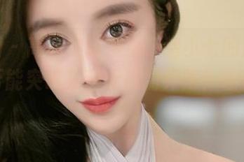 微密圈 – 高清之路漫漫，猪小七的旅拍套图是否能突破某种无形的界限？让我拭目以待！
