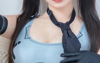 带点俏皮的神乐坂真东，轻松分享她的短裙套图资源！