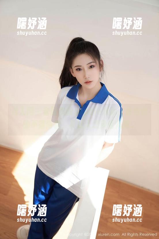 秀人网 - 套图里的sophie余冰，粉色调的不落俗套，真让人想多看几眼...