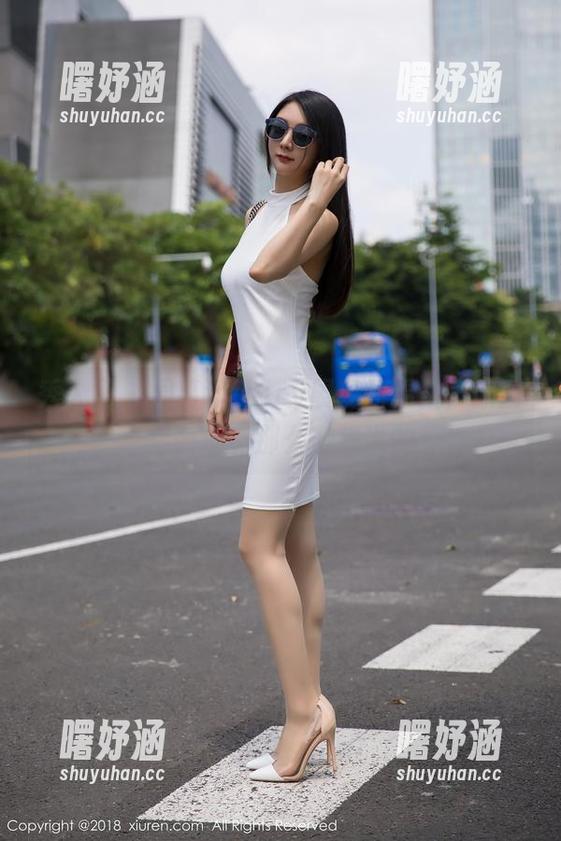 秀人网 - 周慕汐fairy展现的温柔，原图后面还有那么多想说的