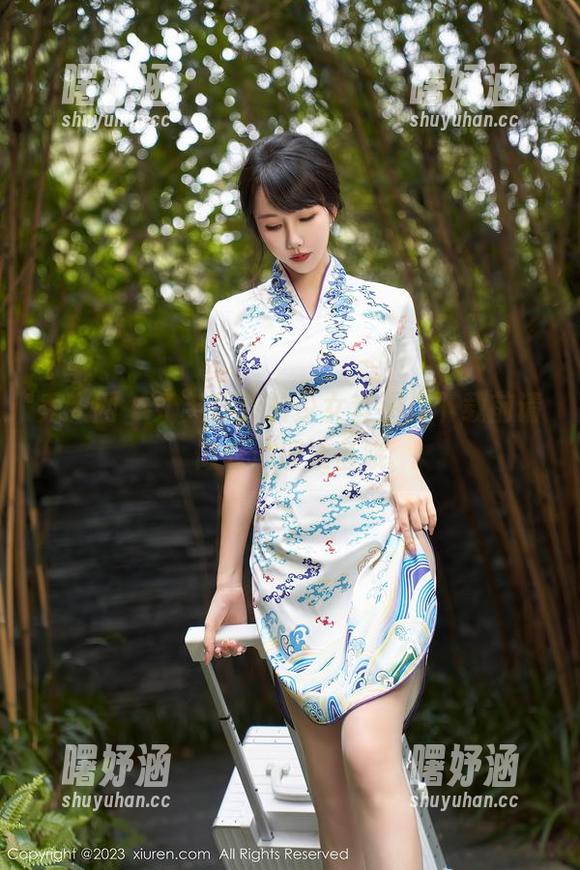 秀人网-奶芙乔乔 秀人网 - 奶芙乔乔的少女套图,下载前请做好心理准备哦
