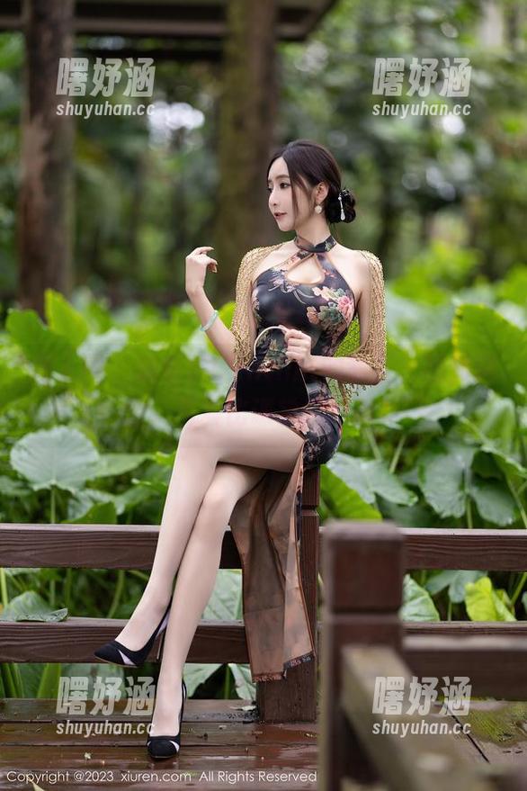 秀人网 - 杨紫嫣Cynthia的教室，福利满分，写真比课堂还好看！