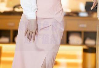 秀人网 – 温妮的黑色套图：到底有多可爱，这个值得品味。