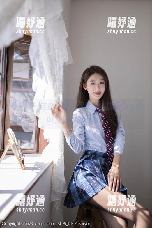 秀人网 - 这办公室私房原图，荡漾Crystal，你是想干嘛？