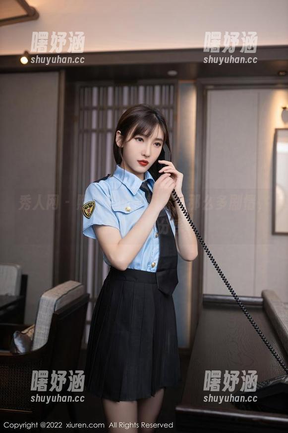 秀人网 - 照片里的豆瓣酱：那么多剧情，我们慢慢分享