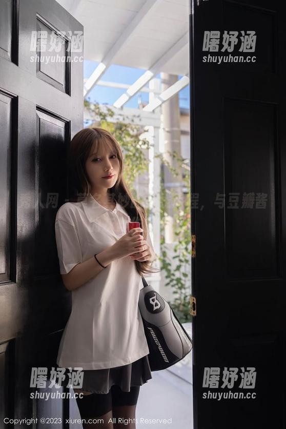 秀人网-豆瓣酱 秀人网 - 莫名其妙的在线旅程,与豆瓣酱的灰丝作品邂逅。