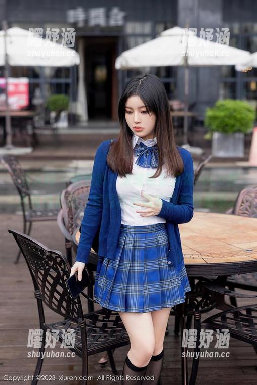 秀人网 - 免费嘛，来瞧瞧赵惟依coco那件纯白作品，轻轻松松就能找到小确幸。