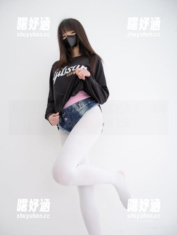 紧急企划 - 小婕的水手服黑丝写真，纯粹的无圣光体验，饱览无遗！