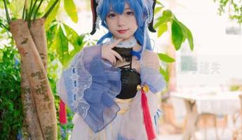花铃Hana私房写真：午后的小憩与迷失