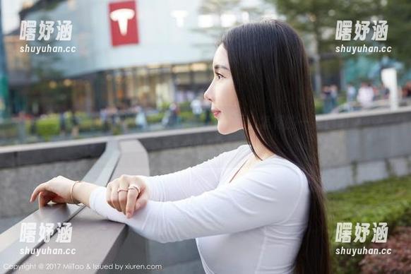 蜜桃社 - 原图特供：月音瞳与她的白裙，怎样的一种透明感……我的天！