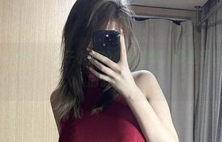 微密圈 – 原图细节，醇子小姨的少女韵味，像是带着那种不经意的俏皮。